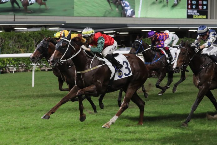 Angus Chung posts his first Hong Kong three-timer.